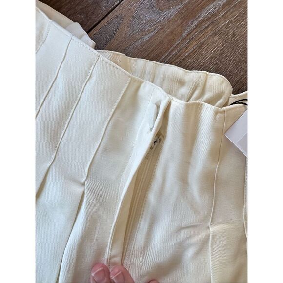 NWT Sabina Musayev Edmond Shorts High Rise in Off White Size XS - Picture 7 of 11